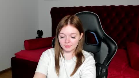 Snapshot of elinavale chatting on 10, 6, 2026 elinavale online show from 10, 6, 2026