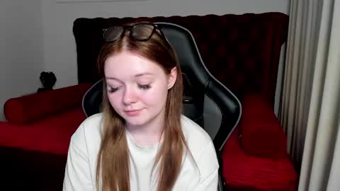 Snapshot of elinavale chatting on 12, 6, 2026 elinavale online show from 12, 6, 2026