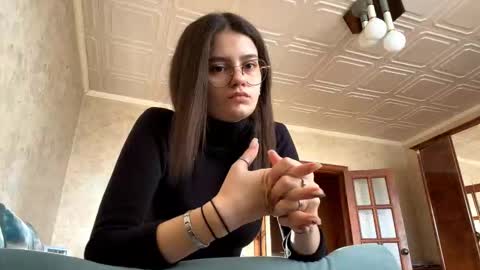 Lola online show from 22, 11, 2025