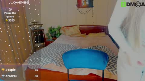 elinor_faith online show from 11, 1, 2025