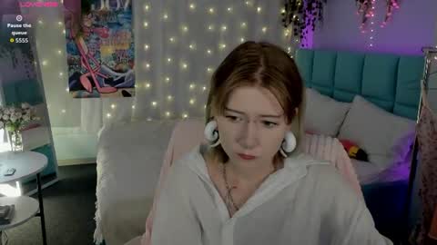 Snapshot of elira_vane chatting on 5, 7, 2026 Elira Vane online show from 5, 7, 2026