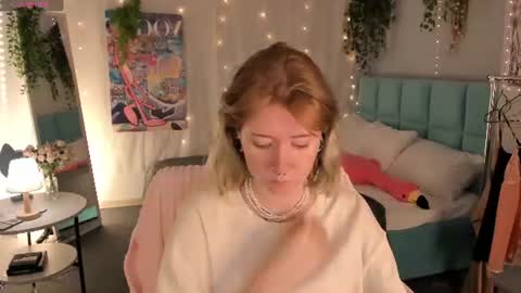 Snapshot of elira_vane chatting on 12, 7, 2026 Elira Vane online show from 12, 7, 2026
