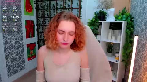 Snapshot of elis_cherry chatting on 14, 12, 2025 Elis online show from 14, 12, 2025