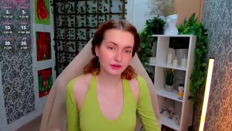 Snapshot of elis_cherry chatting on 15, 12, 2025 Elis online show from 15, 12, 2025