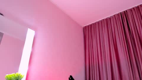 Snapshot of elis_miracle chatting on 15, 12, 2024 Elizabeth online show from 15, 12, 2024