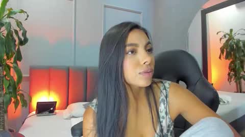 Snapshot of elisa_castrillon chatting on 27, 11, 2025 Elisa online show from 27, 11, 2025