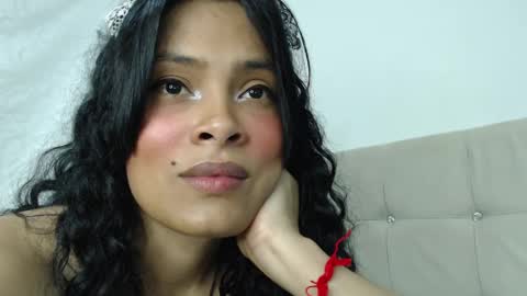 Elisa Diaz online show from 9, 2, 2025