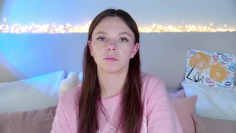 ElisabethDavis online show from 18, 1, 2025