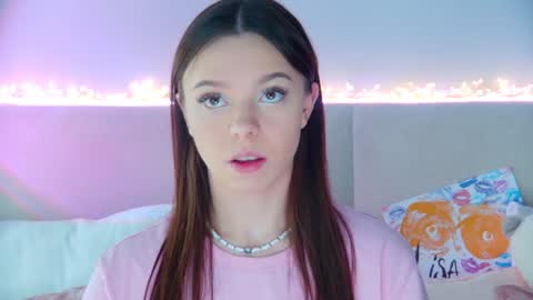 ElisabethDavis online show from 1, 2, 2025