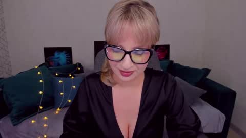 Elisabeth online show from 7, 2, 2025