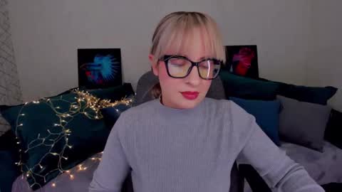 Elisabeth online show from 14, 2, 2025