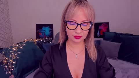 Elisabeth online show from 25, 2, 2025