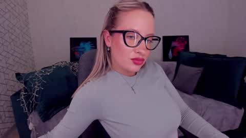 Elisabeth online show from 3, 3, 2025