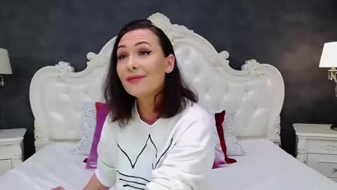 Krissy online show from 2, 2, 2026