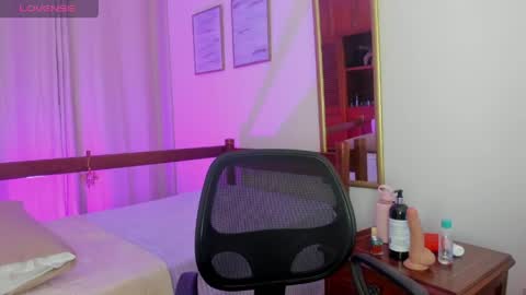 Snapshot of elisabetta_amour chatting on 29, 4, 2026 Eli online show from 29, 4, 2026
