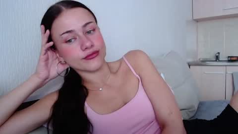 Snapshot of eliscuteblonde chatting on 11, 7, 2026 Elis online show from 11, 7, 2026