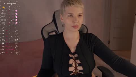Snapshot of elise_day chatting on 17, 6, 2026 elise_day online show from 17, 6, 2026