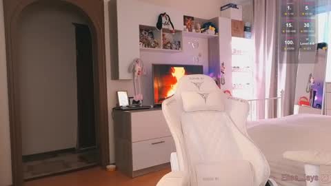 Elise    online show from 17, 10, 2025