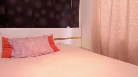 Snapshot of elisetyler89 chatting on 6, 10, 2025 Elly online show from 6, 10, 2025