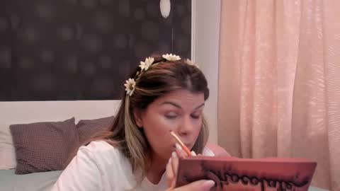 Elly online show from 5, 12, 2025