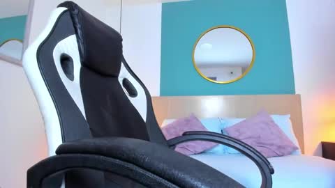 Snapshot of elissa_iris chatting on 12, 2, 2025 E L I S S A online show from 12, 2, 2025