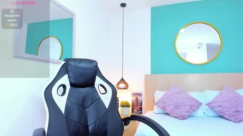 Snapshot of elissa_iris chatting on 14, 2, 2025 E L I S S A online show from 14, 2, 2025