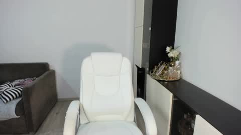 Snapshot of elissavibe chatting on 20, 2, 2025 Elisa  Promotion   online show from 20, 2, 2025