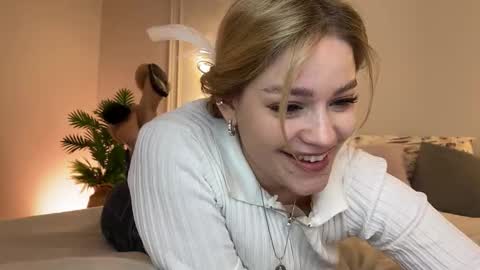 Stephanie online show from 14, 12, 2025