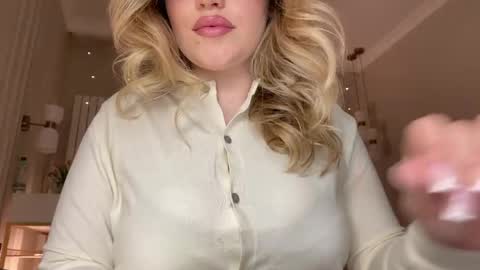 Snapshot of elixiirr chatting on 22, 3, 2026 Stephanie online show from 22, 3, 2026