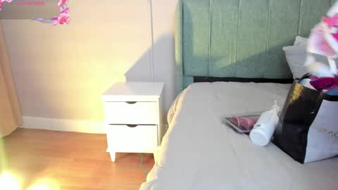 elizabeth online show from 4, 11, 2025