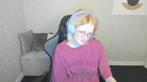 Snapshot of elizabeth_harpper chatting on 19, 9, 2025 Elizabeth online show from 19, 9, 2025