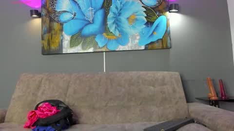 Snapshot of elizabeth_lamer chatting on 15, 12, 2025 Elizabeth Lamer online show from 15, 12, 2025