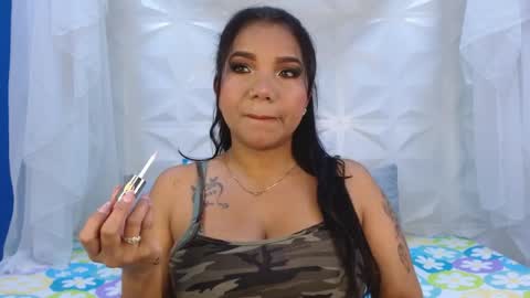 Snapshot of elizabeth_suan_ chatting on 2, 4, 2026 Elizabeth online show from 2, 4, 2026