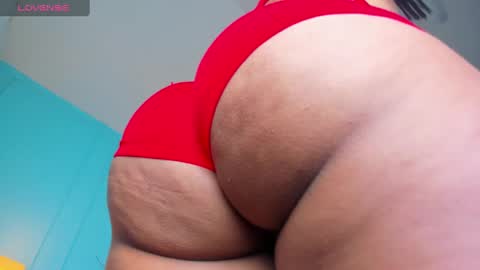 Snapshot of elizabeth_vonsweet chatting on 8, 1, 2025 Eli online show from 8, 1, 2025