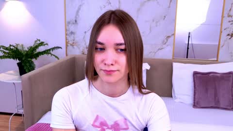 Elizabeth online show from 4, 2, 2025