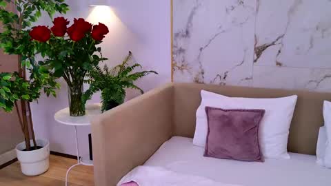 Elizabeth online show from 10, 2, 2025