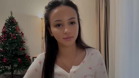 Snapshot of elizabethrabin chatting on 15, 1, 2026 Mia online show from 15, 1, 2026