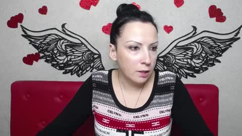 ElizabethSho online show from 6, 3, 2025