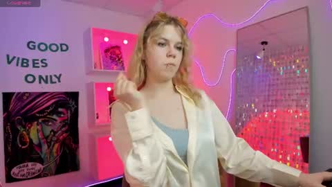 Snapshot of elizabethvane chatting on 23, 6, 2026 Elizabeth online show from 23, 6, 2026