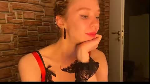Eliza online show from 5, 7, 2026