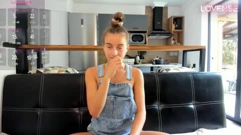 Eliz                               online show from 25, 11, 2025