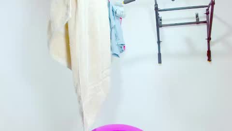 Diana online show from 4, 2, 2025