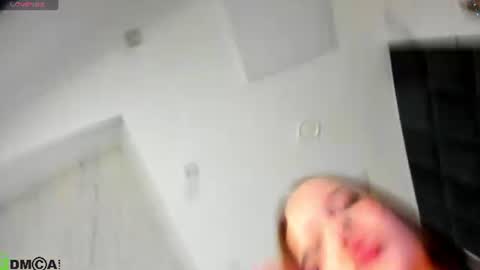 Snapshot of ella_butler chatting on 25, 6, 2026 Ella online show from 25, 6, 2026