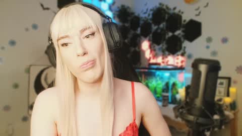 Snapshot of ella_ecstasy chatting on 4, 2, 2025 Ella Ecstasy online show from 4, 2, 2025