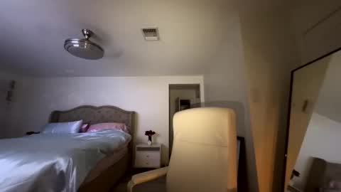 ella_ella_ella_ay online show from 5, 11, 2025