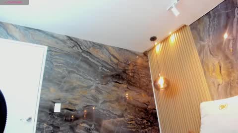 ella harper online show from 25, 1, 2025