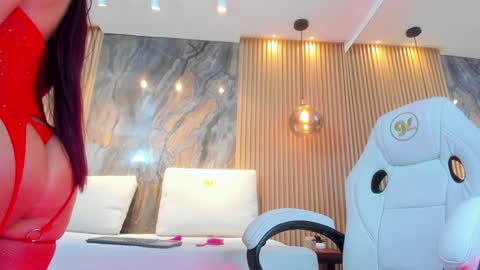 ella harper online show from 8, 2, 2025