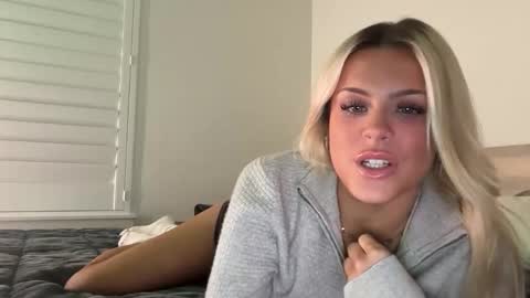 Ella online show from 16, 12, 2025