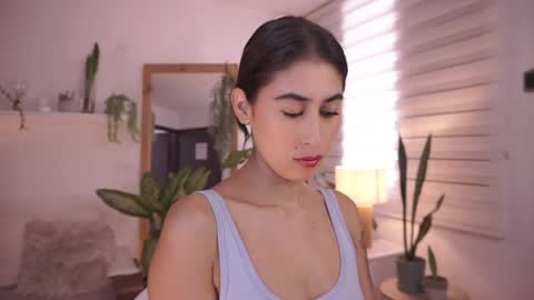 ELLA OWEN online show from 16, 4, 2026