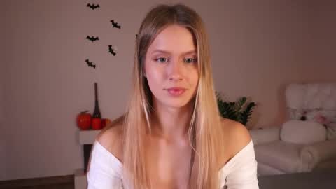 Ella online show from 2, 11, 2025